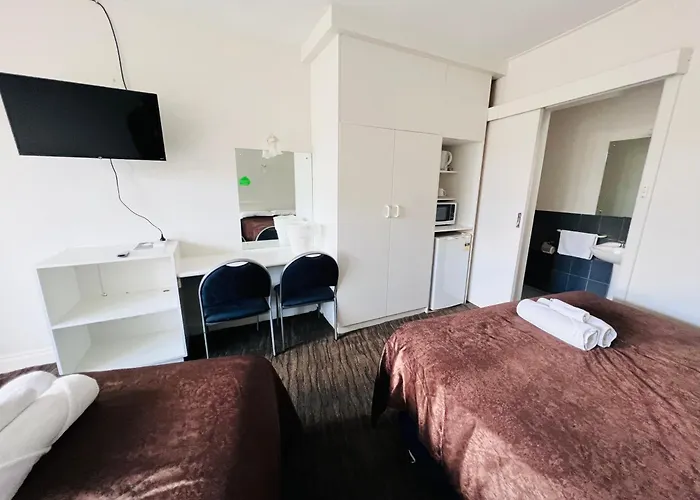 Jacksons Motor Inn